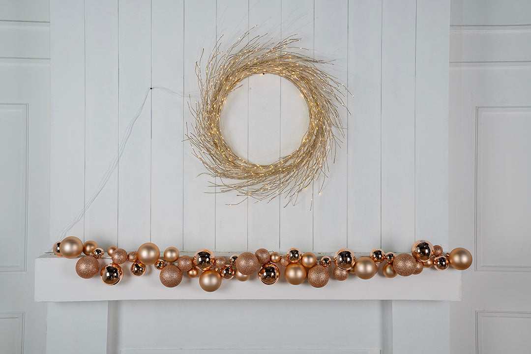 Gold LED Light Wreath Gold / 48"