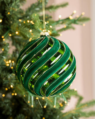 The Emerald Ornament Set - Joy By